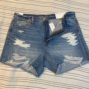 American Eagle 90s Boyfriend Shorts
